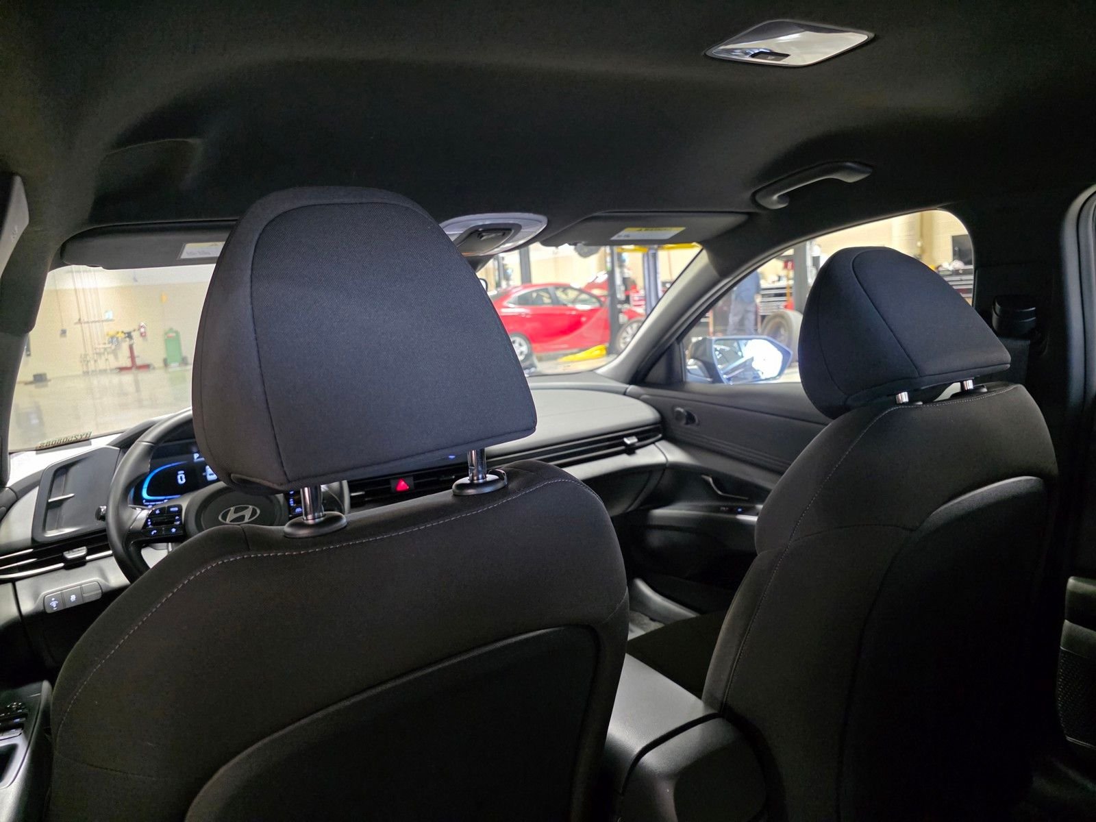 Used 2025 Abyss Black Hyundai SEL Sport image 15