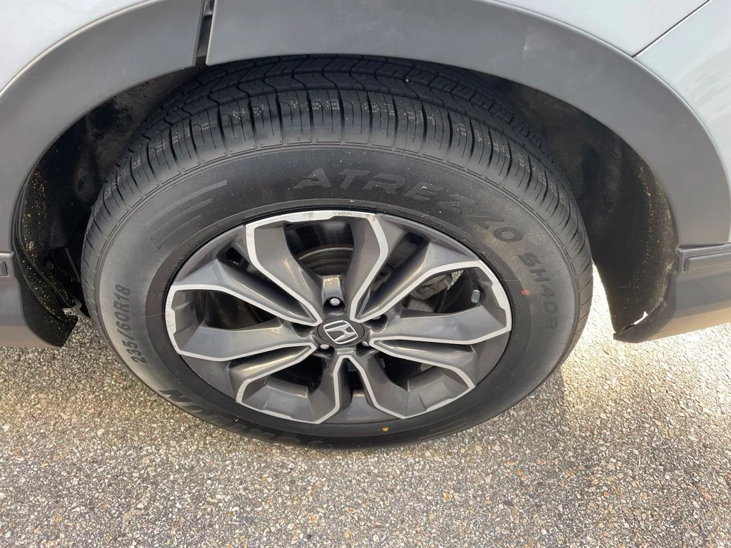 Used 2021 Silver Honda EX-L image 13