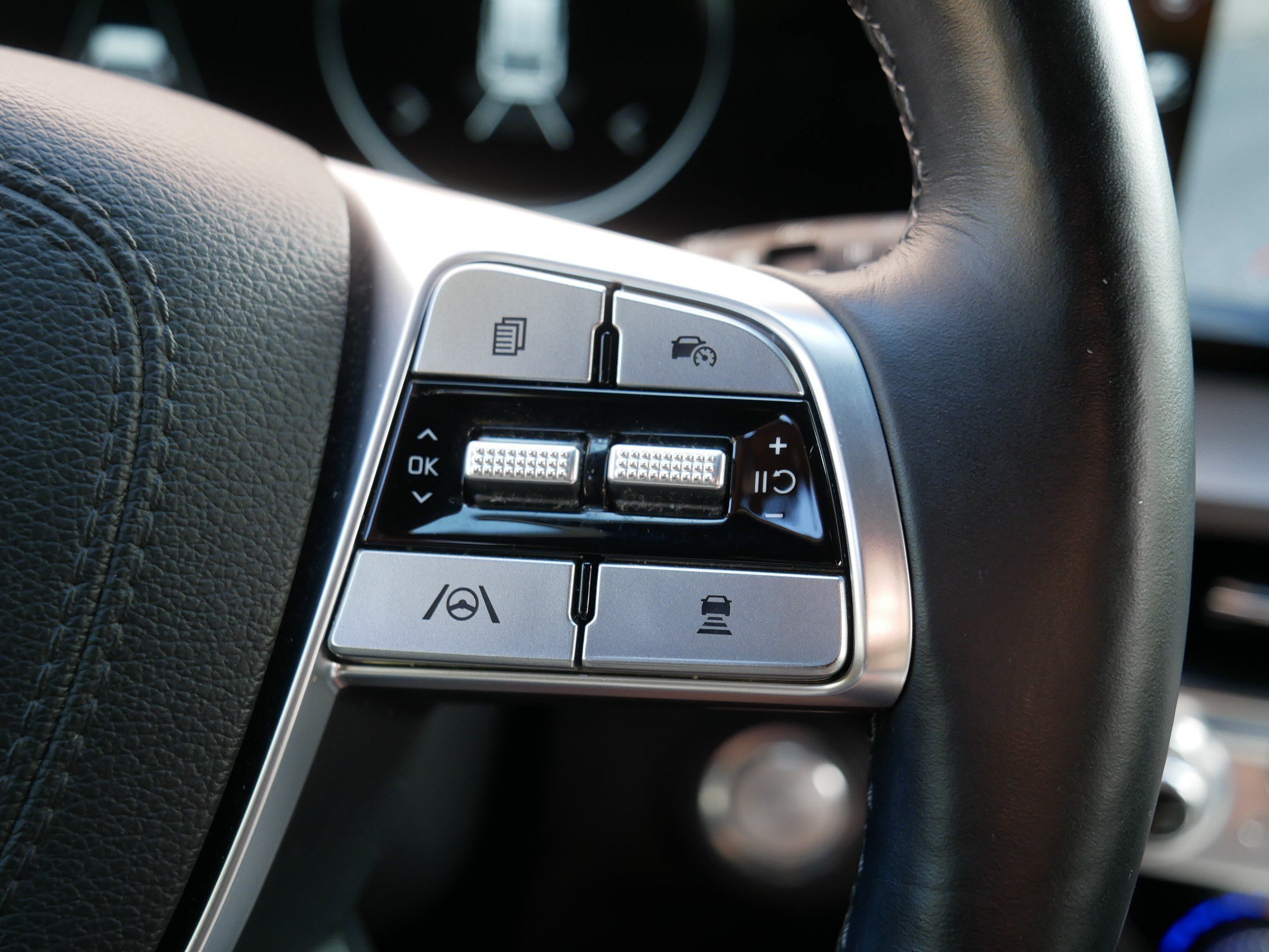 Certified Used 2023 Wolf Gray Kia SX X-Line image 29