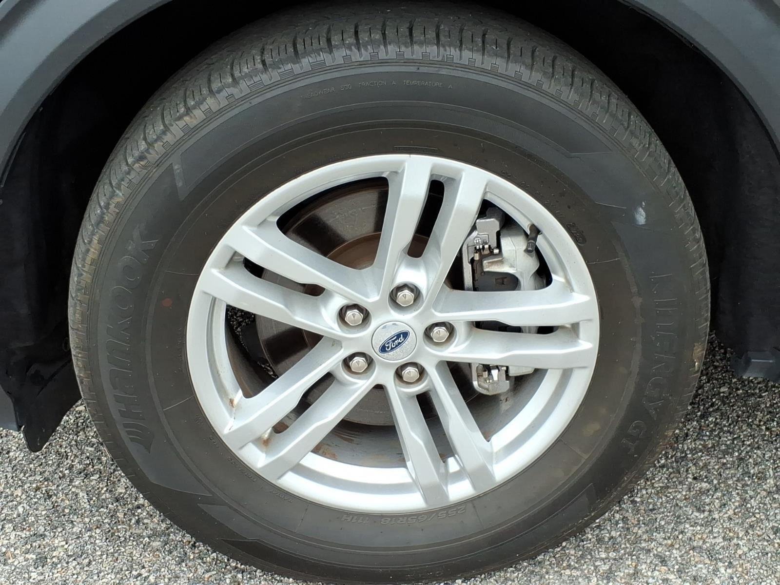 Used 2023 Agate Black Metallic Ford XLT image 4