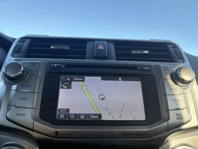 Used 2019 Super White Toyota SR5 image 4