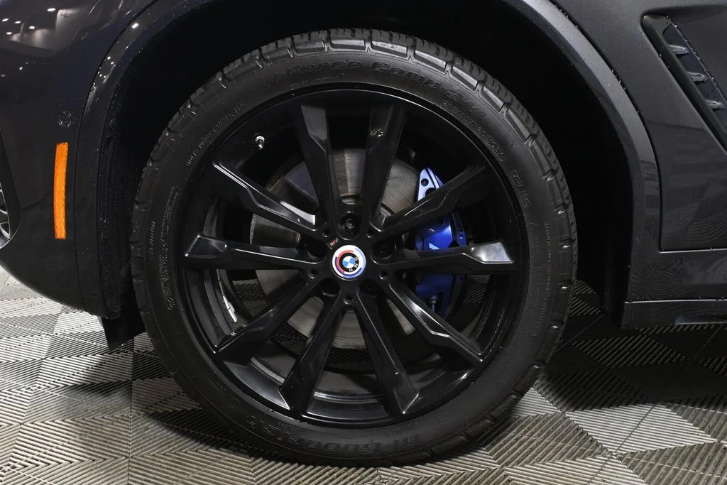 Used 2023 Gray BMW M40i image 12
