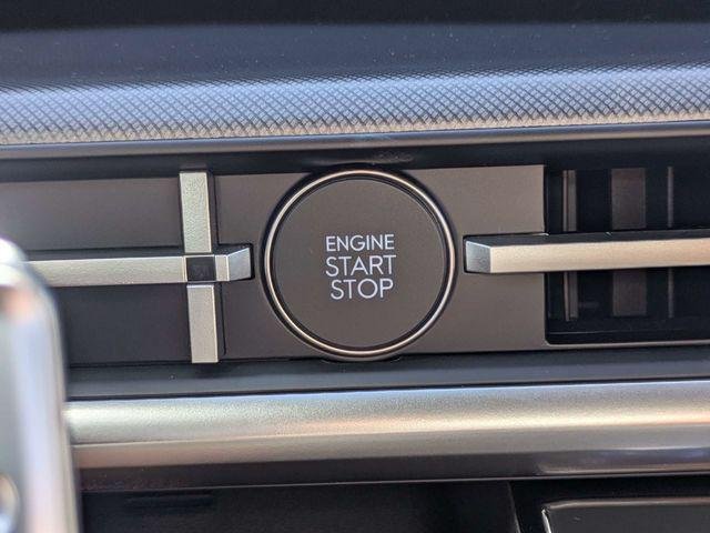 New 2027 Gray Hyundai SEL AWD image 32