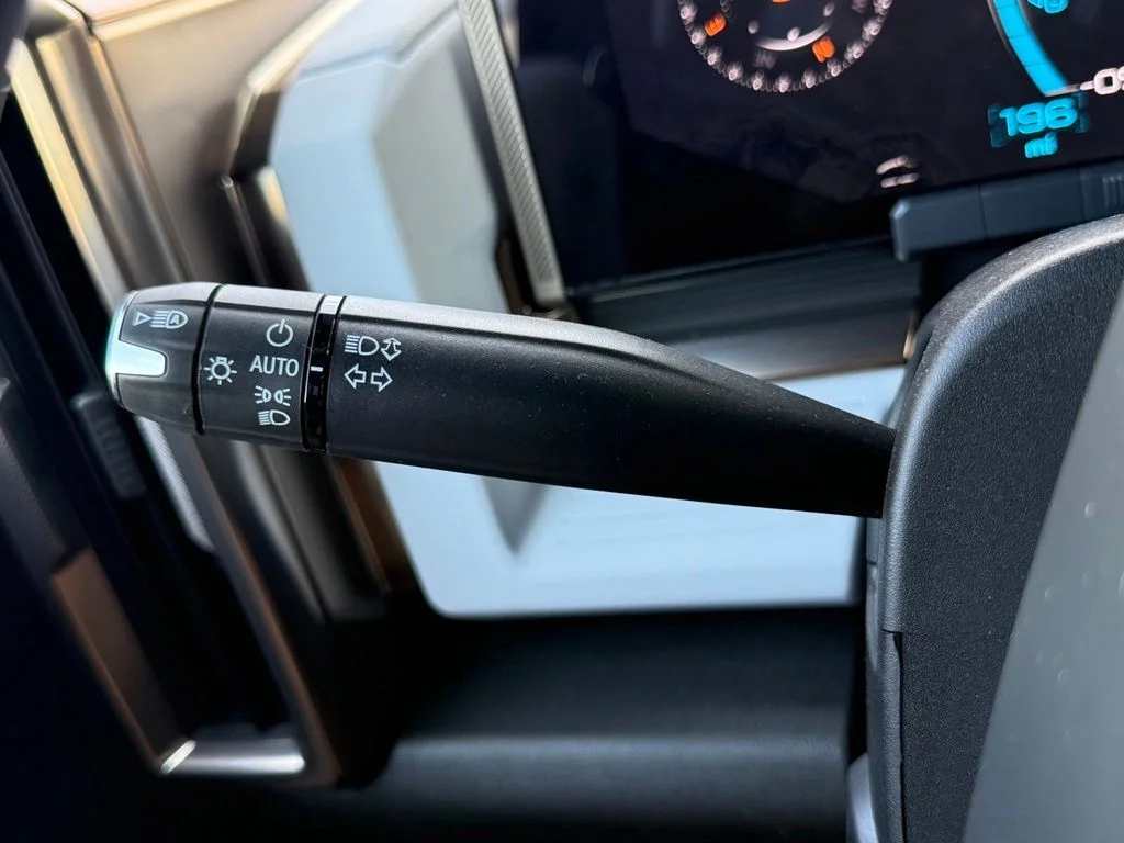 Used 2025 Black GMC 2X image 17
