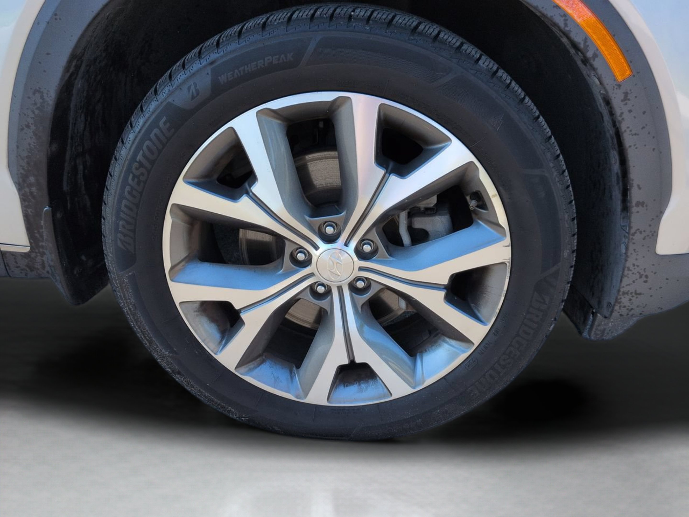 Used 2022 Typhoon Silver Hyundai SEL image 32