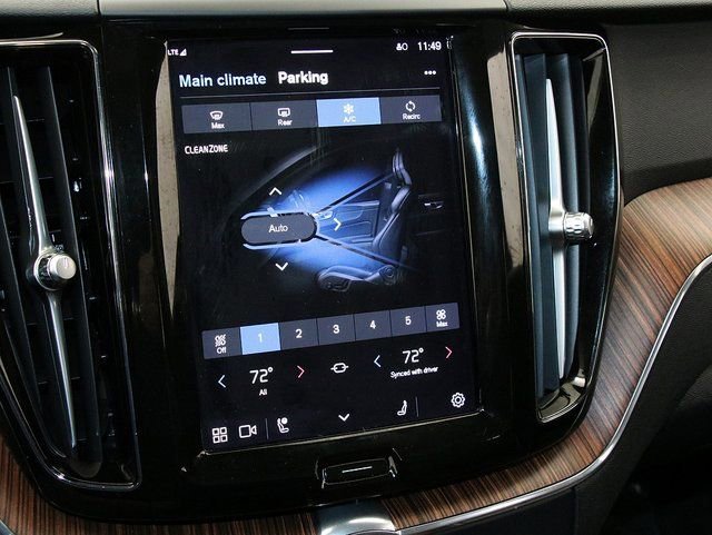 2023 Volvo XC60 Plus - Photo 18