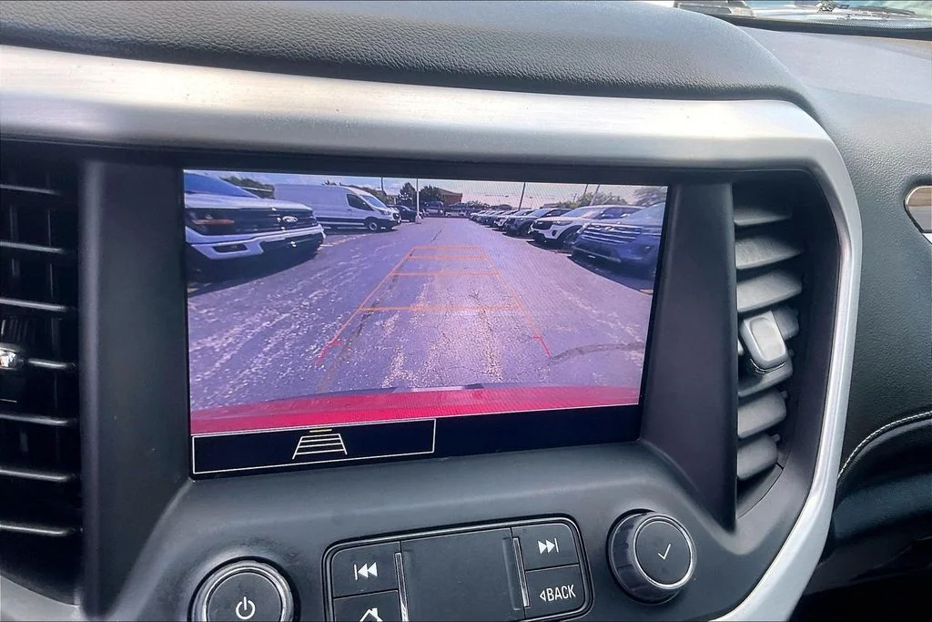 Used 2023 Red GMC SLE image 20