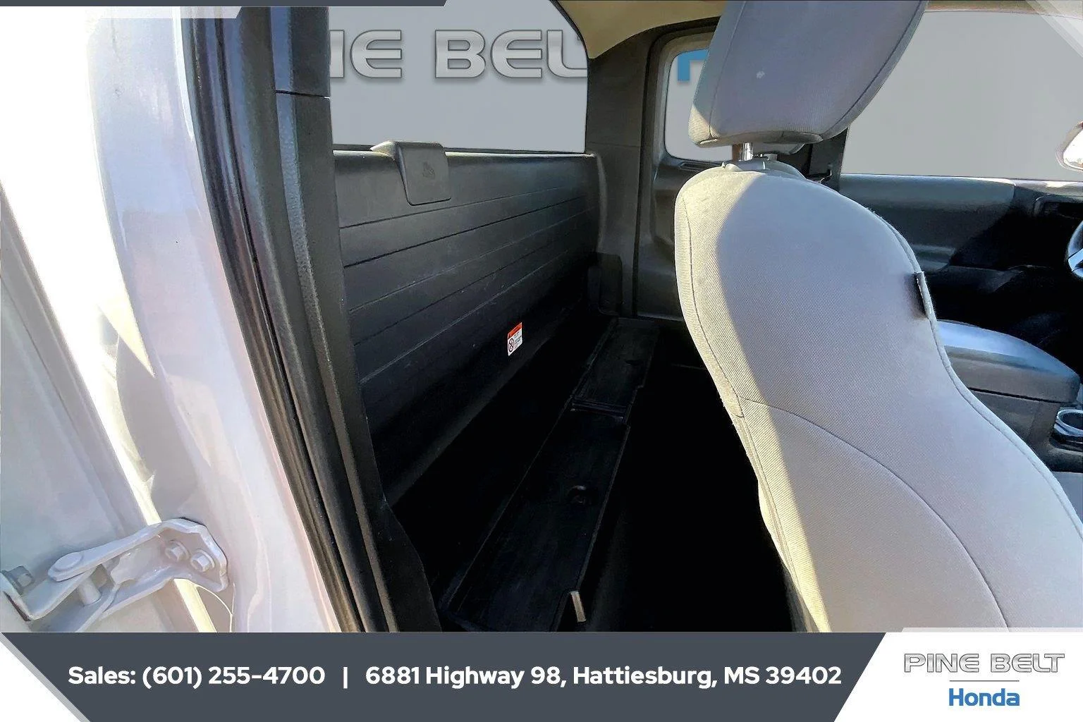 Used 2022 White Toyota SR image 20