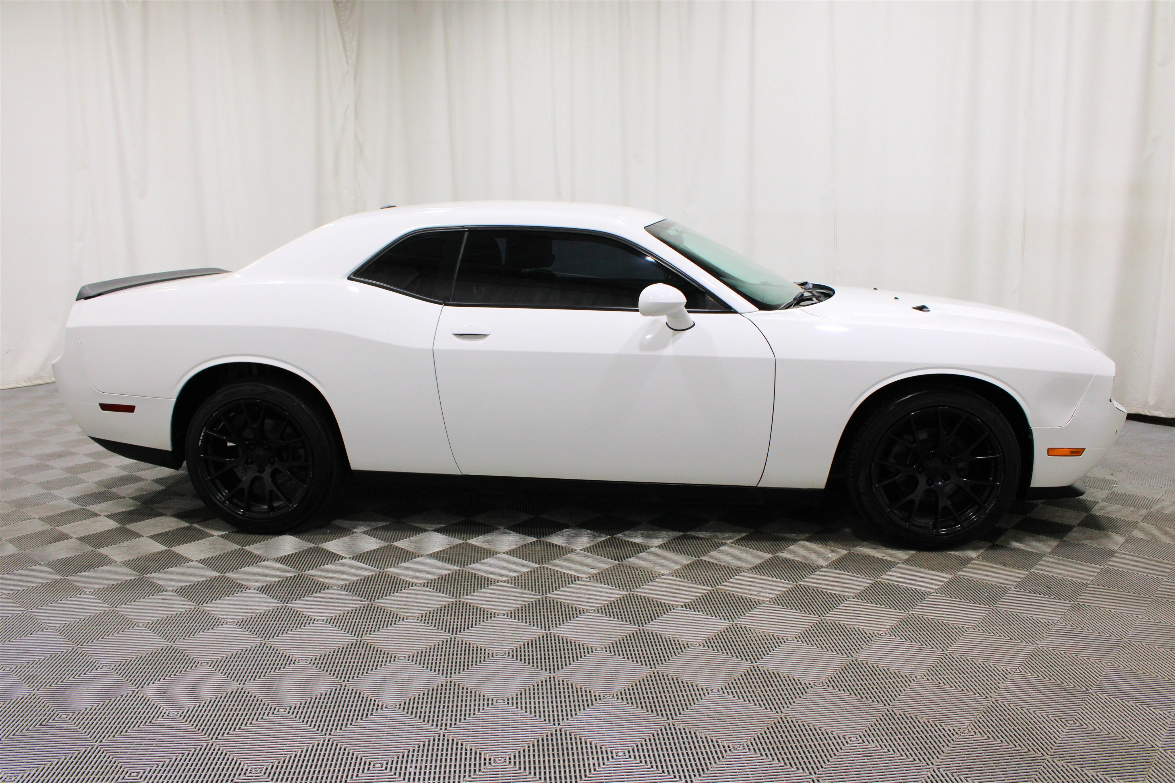 2014 Dodge Challenger SXT - Photo 21