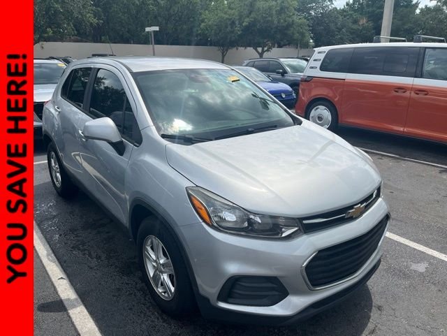 2020 Chevrolet Trax LS's photo