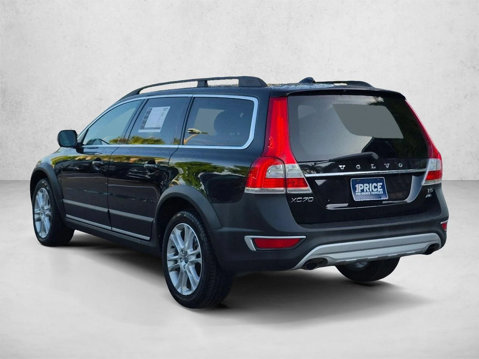 Used 2016 Black Stone Volvo T5 Premier image 8