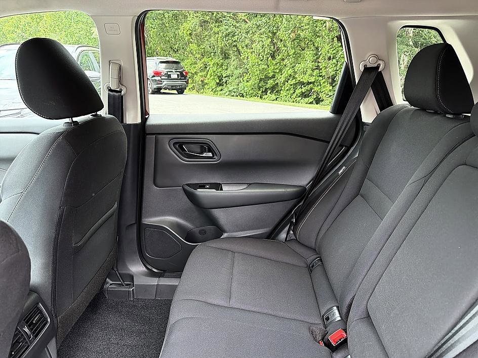 Used 2026 Scarlet Ember Tintcoat Nissan S image 21