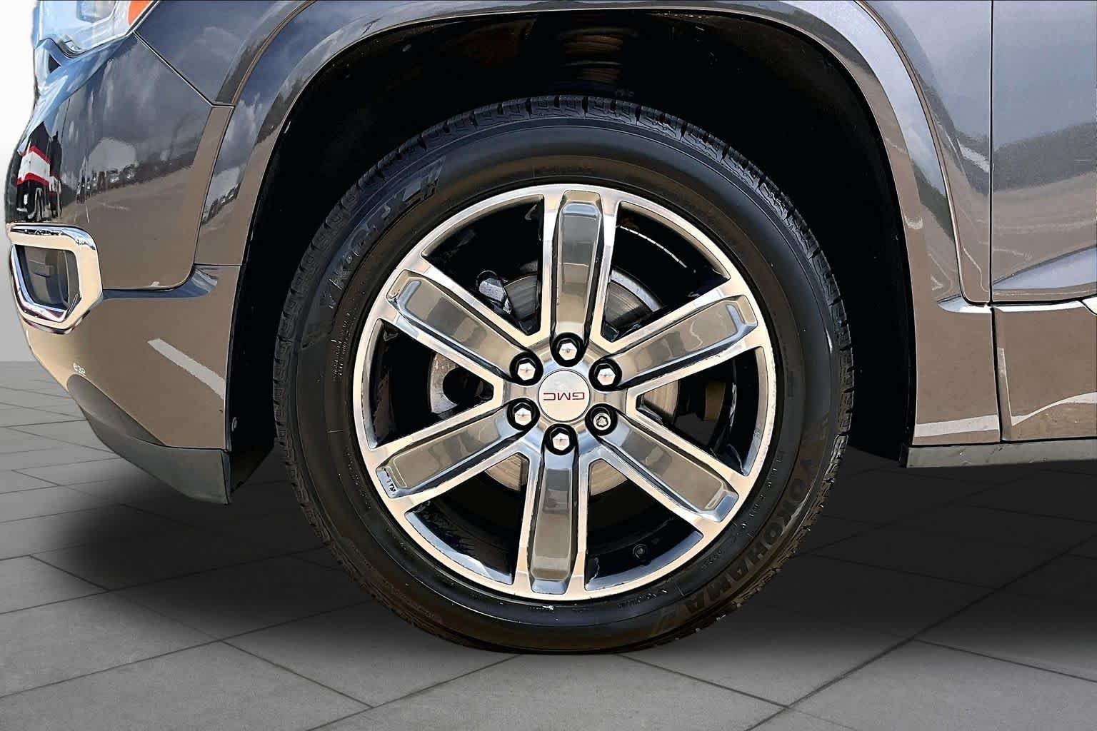 Used 2019 Iridium Metallic GMC Denali image 11