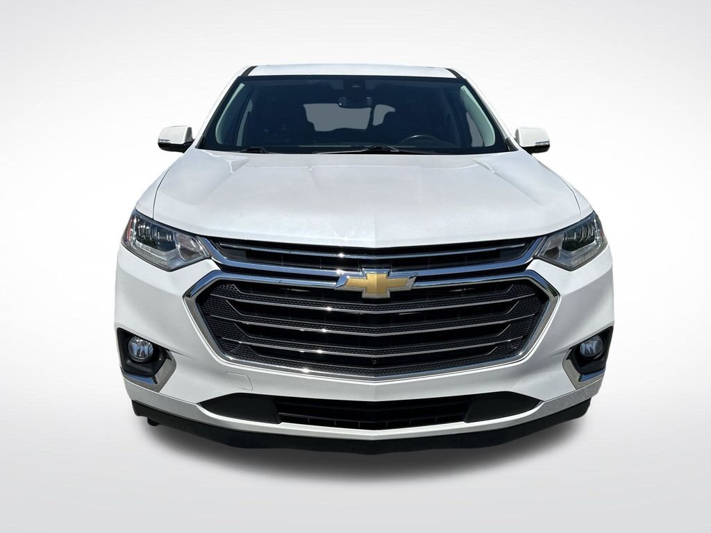 Used 2019 Beige Chevrolet Premier image 9