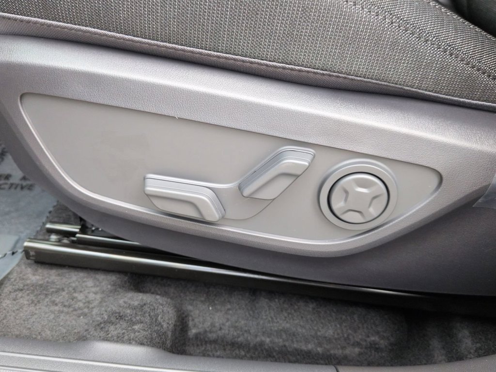 New 2027 Aurora Black Pearl Kia S image 21