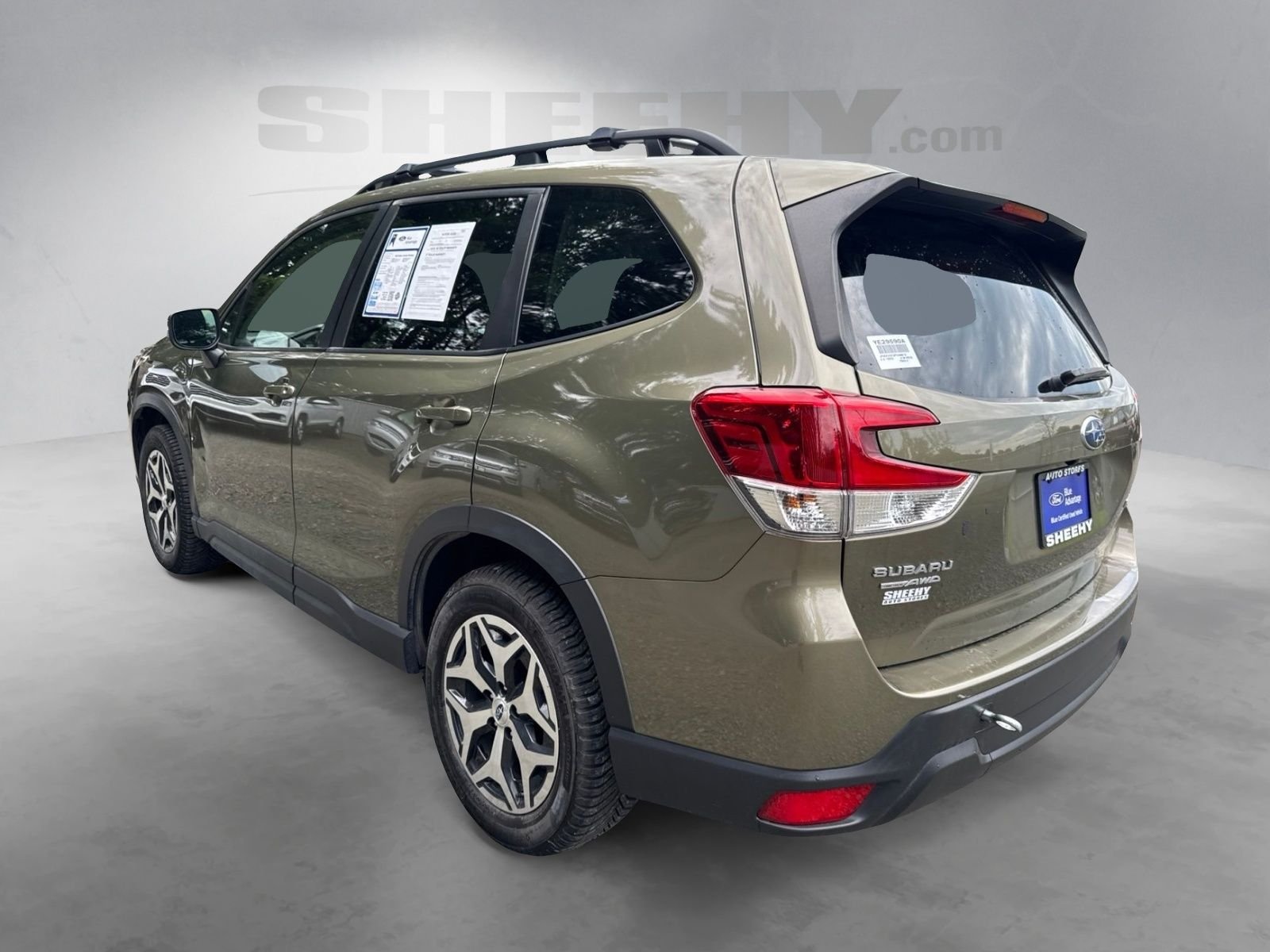 Used 2023 Brown Subaru Premium image 40
