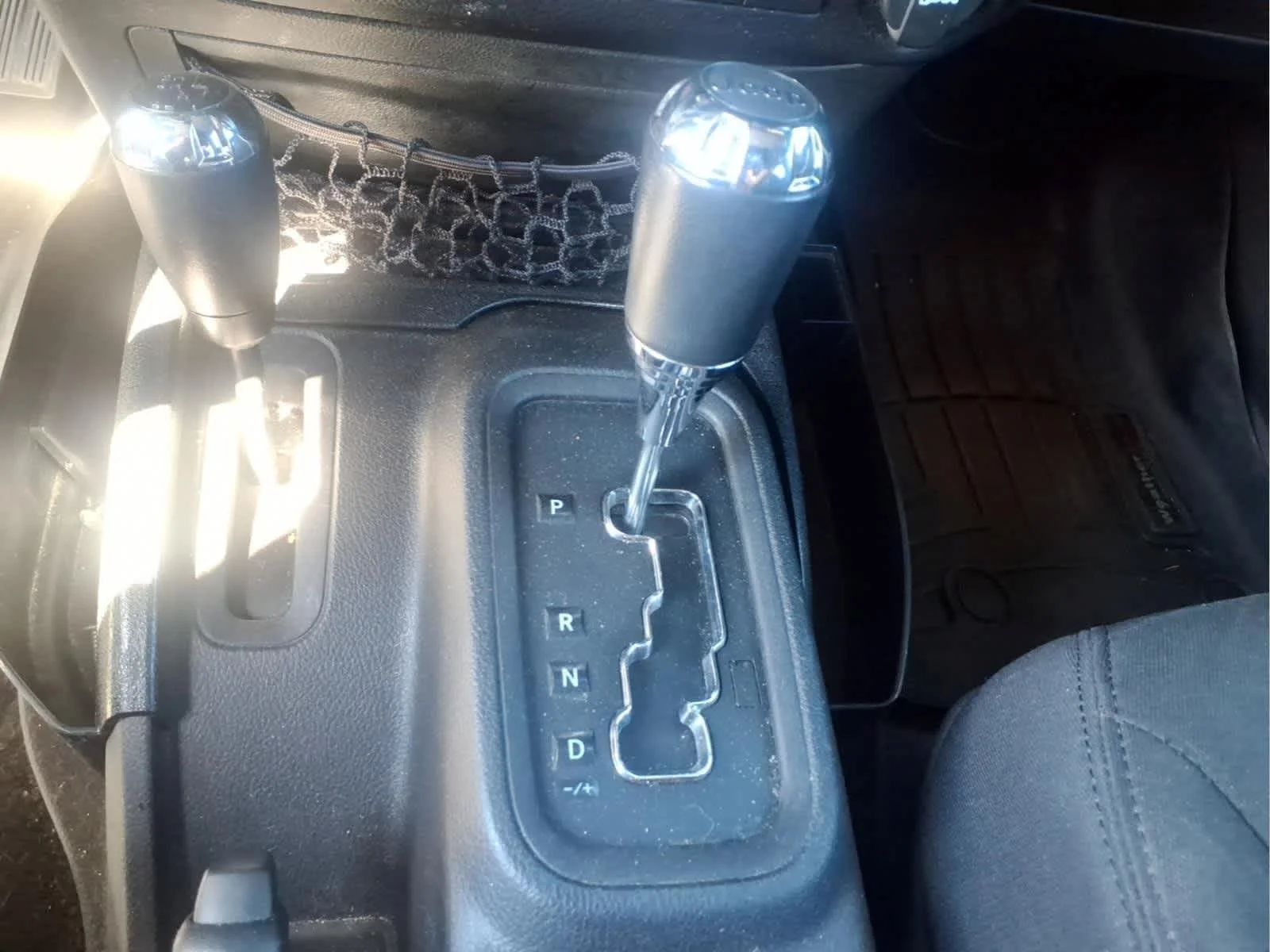 Used 2016 Billet Silver Metallic Clearcoat Jeep Sport image 21