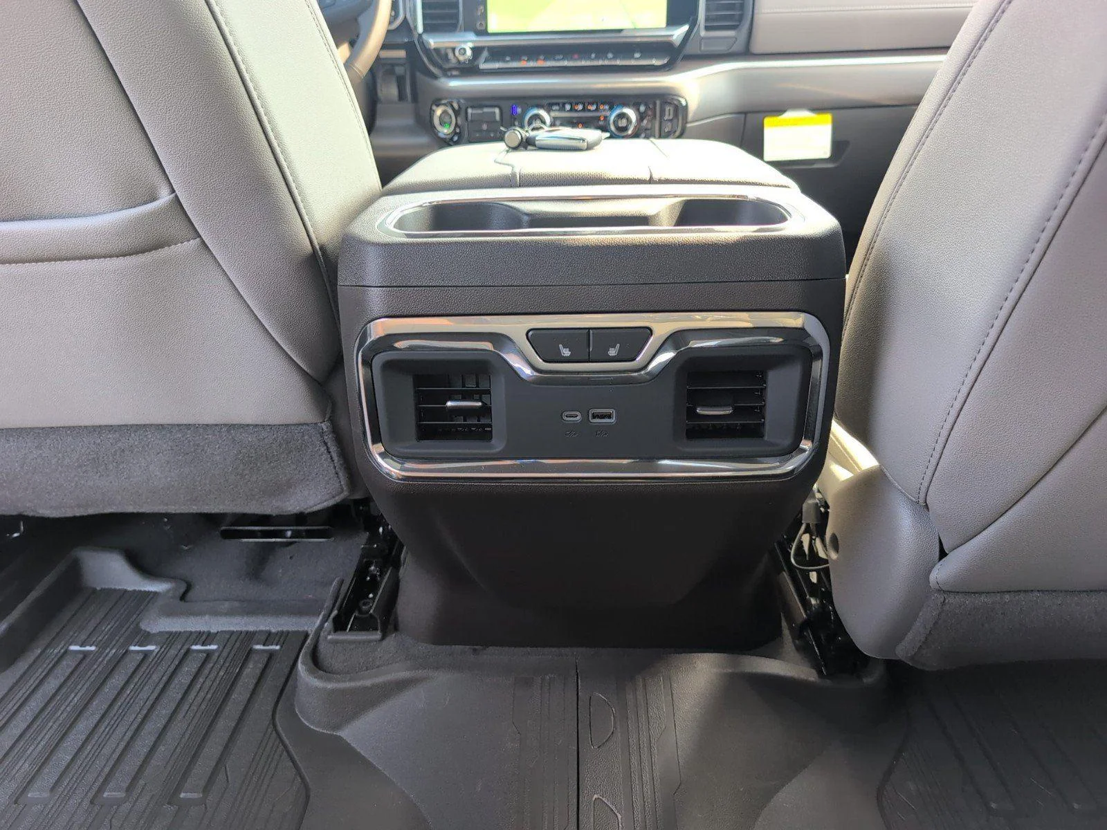 New 2026 Summit White GMC SLT image 32
