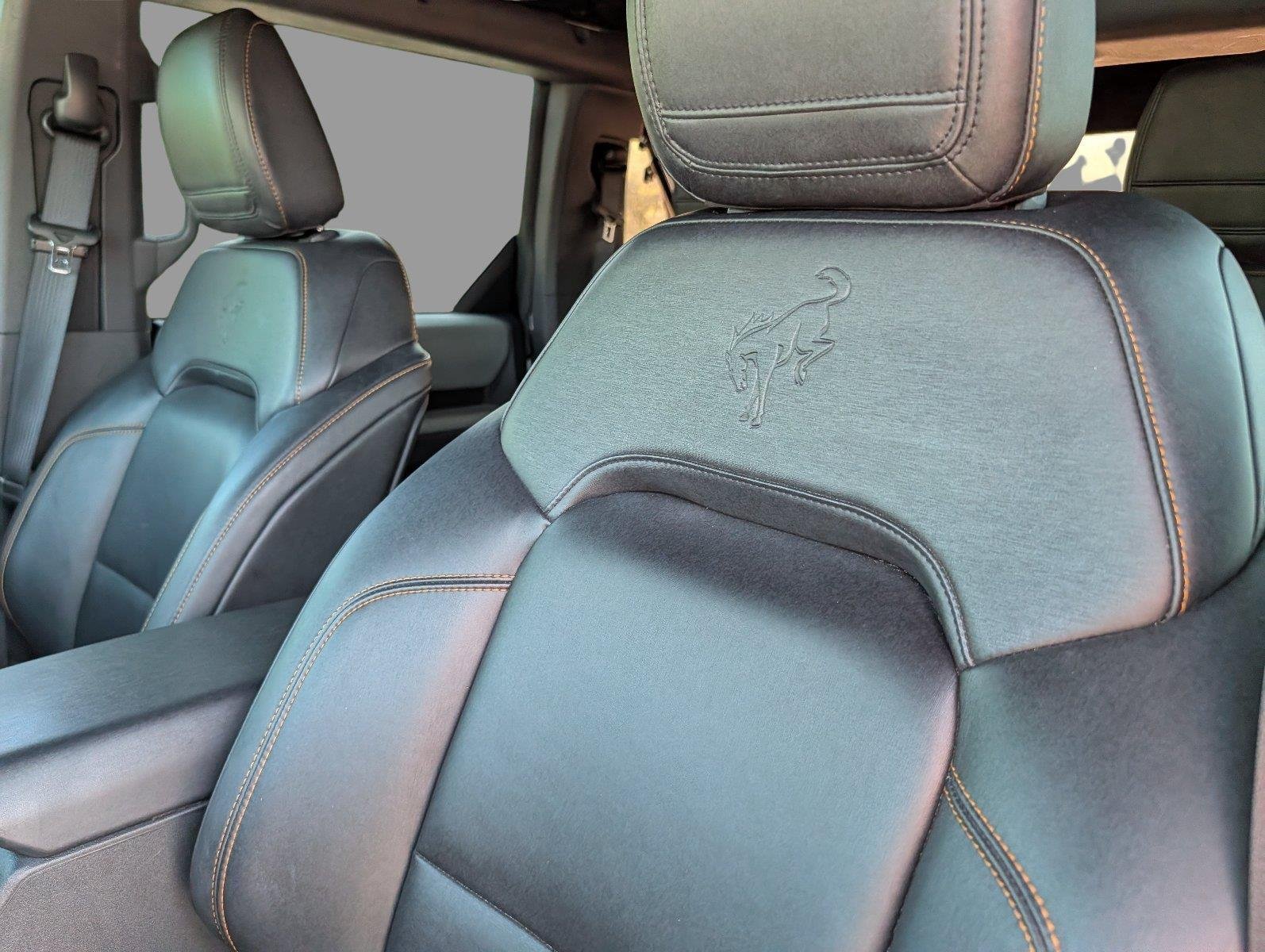 Used 2021 Oxford White Ford Badlands Advanced image 12