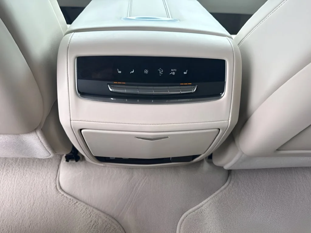 Used 2023 Crystal White Tricoat Cadillac Sport Platinum image 17