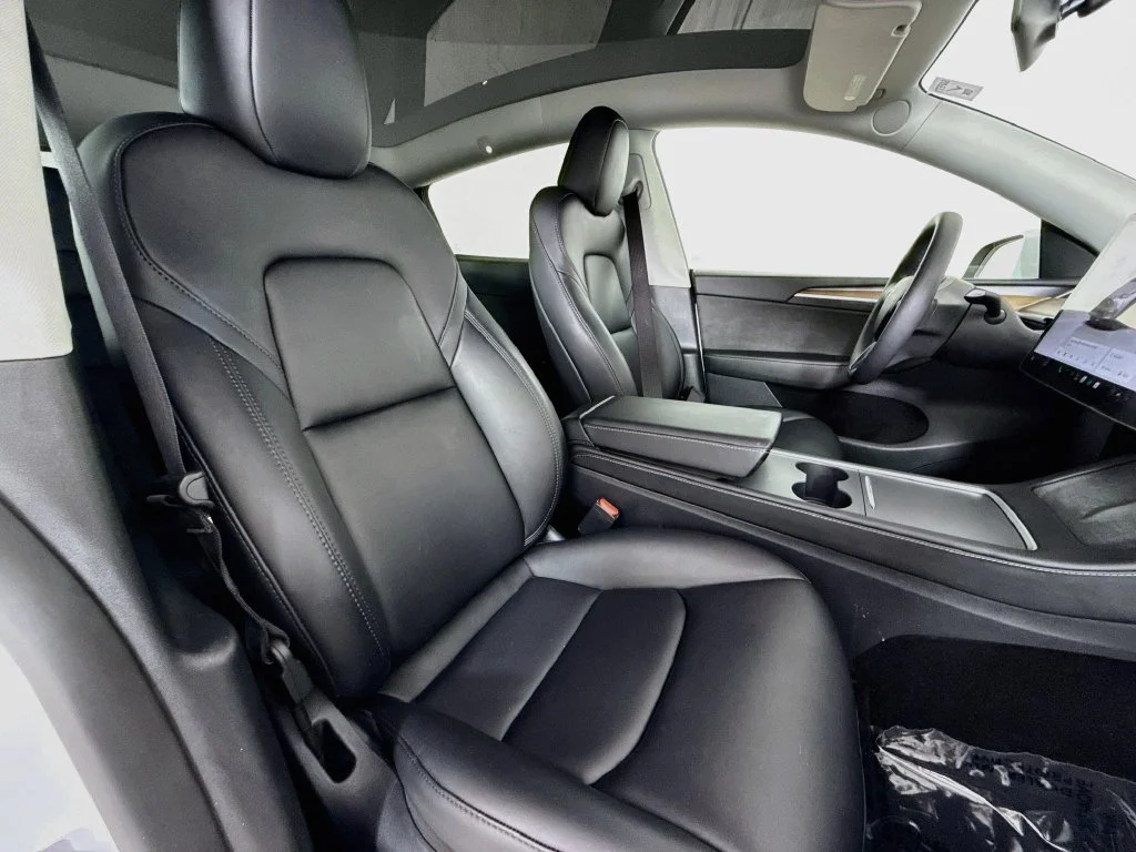 Used 2024 White Tesla Long Range image 29