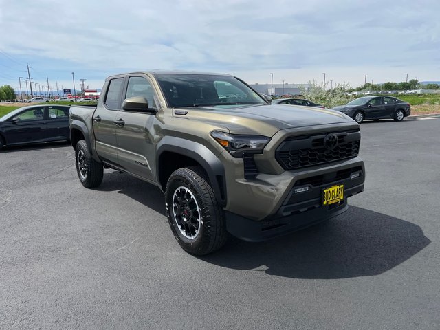 2026 Toyota Tacoma i-FORCE MAX TRD Off-Road i-FORCE MAX