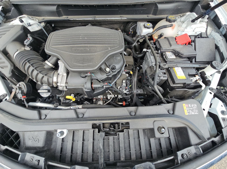 Used 2025 White Cadillac Premium Luxury image 6