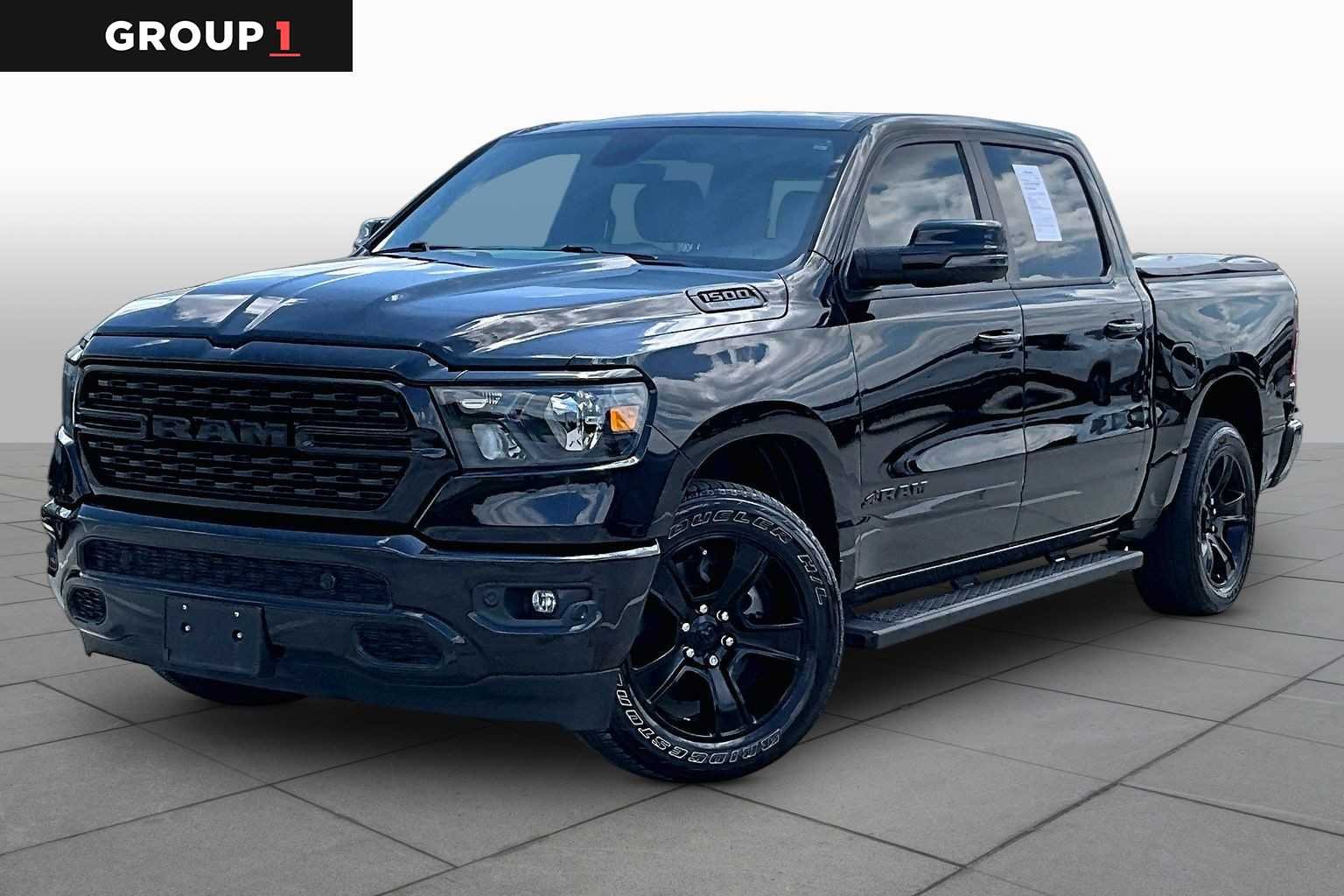 2023 RAM 1500 Big Horn/Lone Star 4x4 Crew Cab 5'7's photo