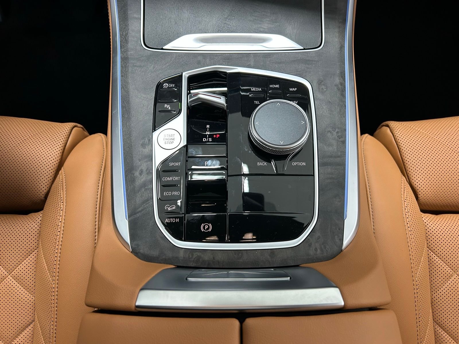 New 2026 Black Sapphire Metallic BMW xDrive40i image 37