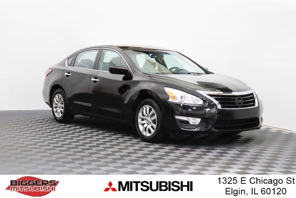 Used 2015 Black Nissan 2.5 S image 1