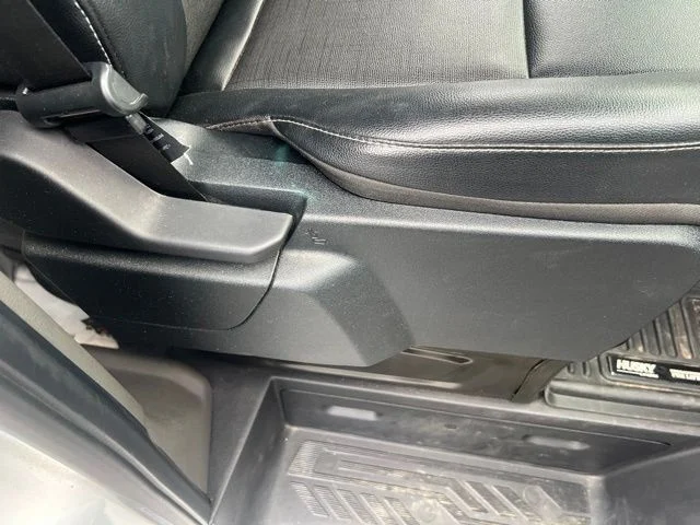 Used 2022 White Ford Base image 18