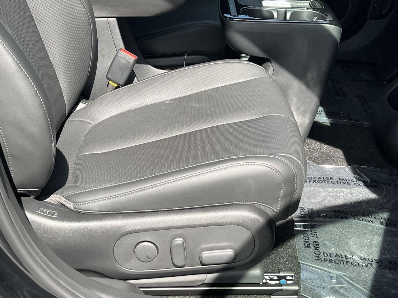 New 2027 Abyss Black Hyundai SEL image 15