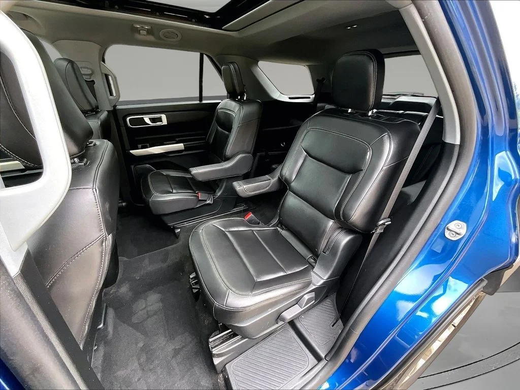Used 2023 Blue Ford XLT image 26