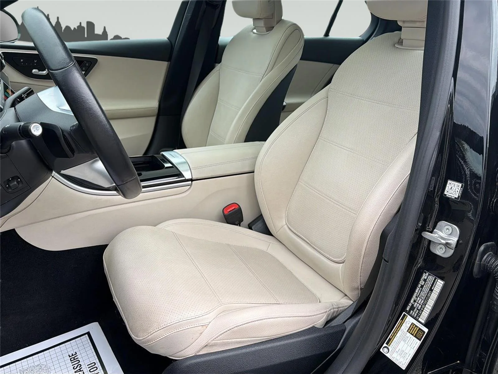 Used 2025 BLACK Mercedes-Benz C 300 image 11