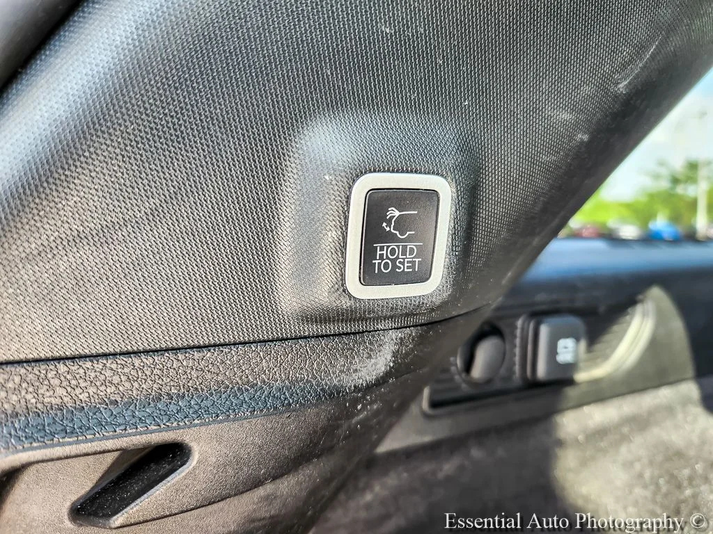 Used 2024 Red Jeep Summit image 20