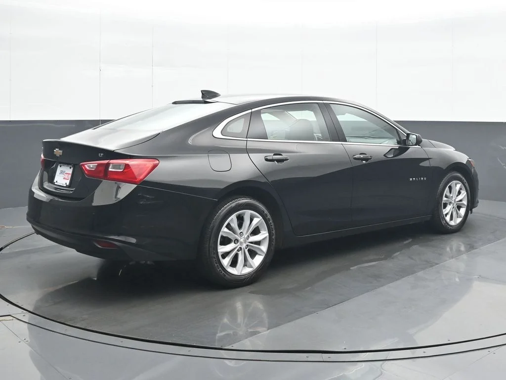 Used 2025 Black Chevrolet LT image 6