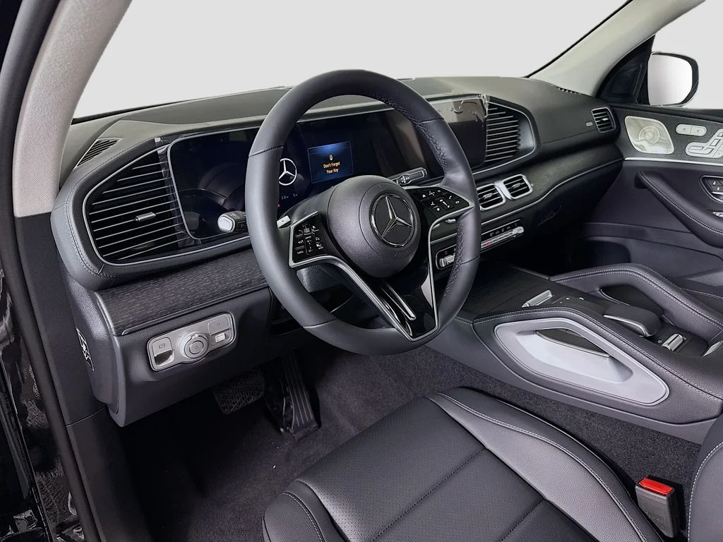 Certified Used 2026 Black Mercedes-Benz GLS 450 image 9