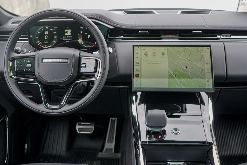 New 2026 White Land Rover Dynamic SE image 27