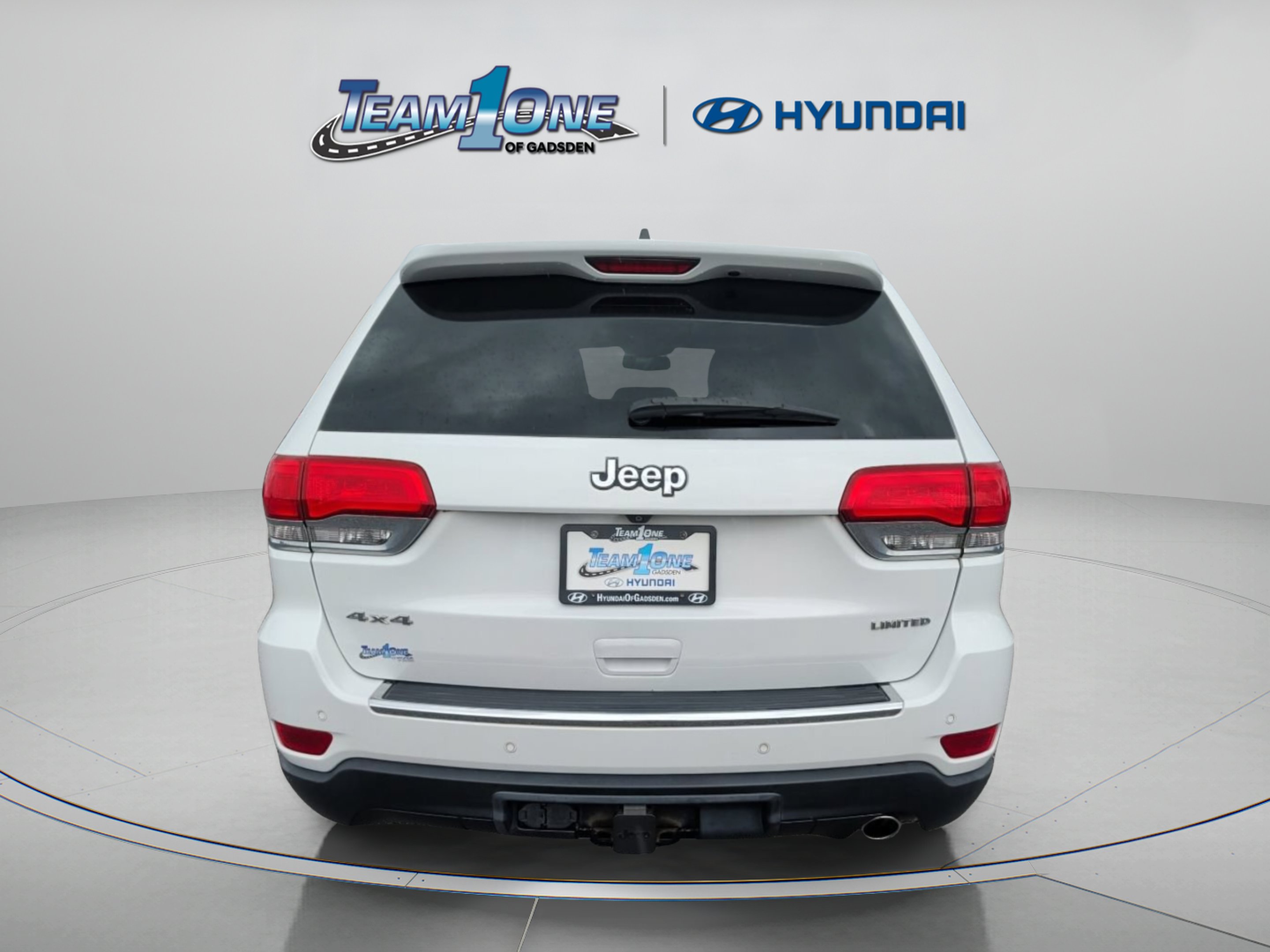 Used 2015 Bright White Clearcoat Jeep Limited image 7