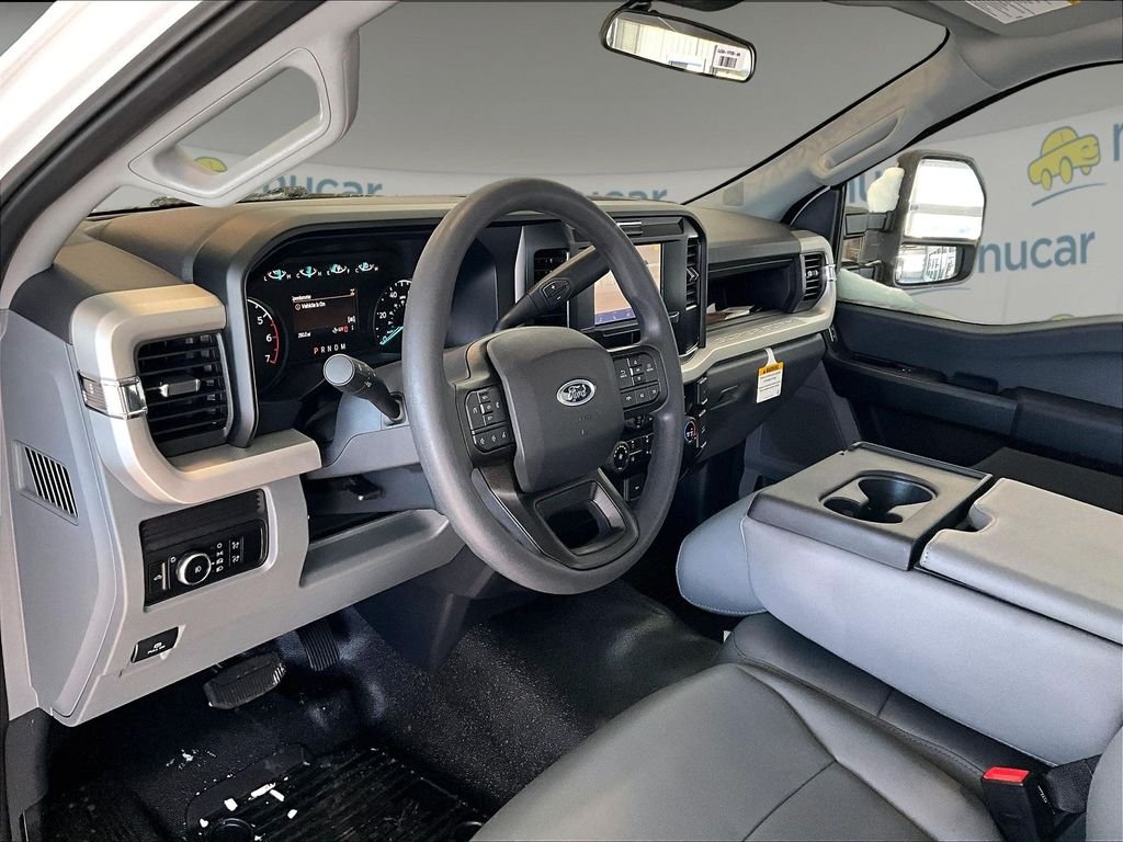 New 2026 Oxford White Ford XL image 9
