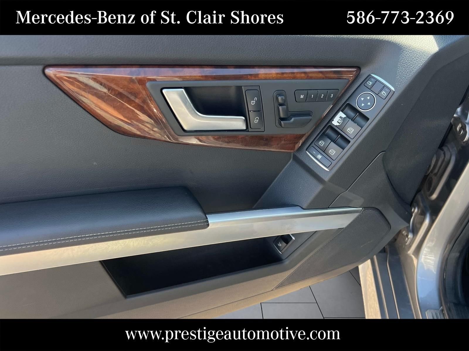 Used 2015 Gray Mercedes-Benz GLK 350 image 16