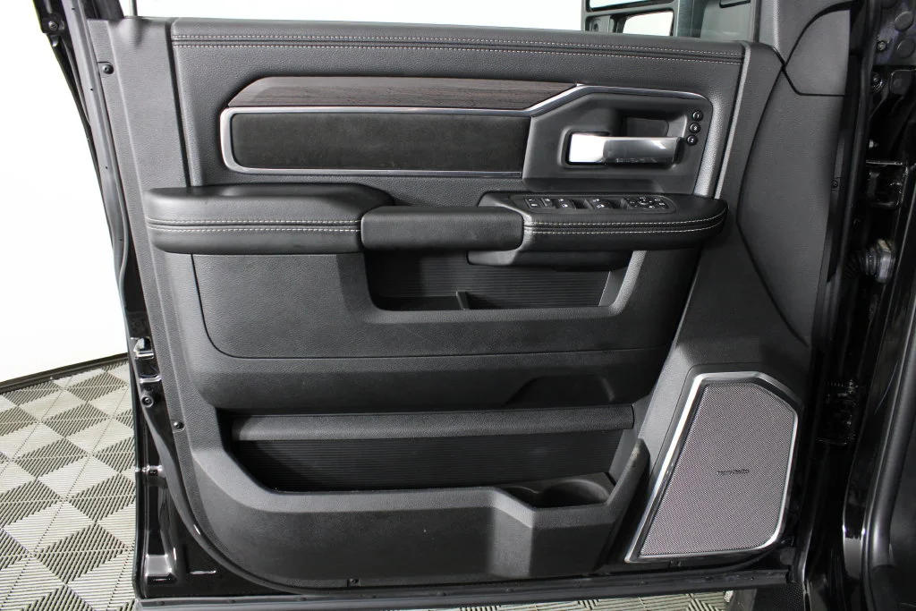 Used 2025 Diamond Black Ram Laramie image 10