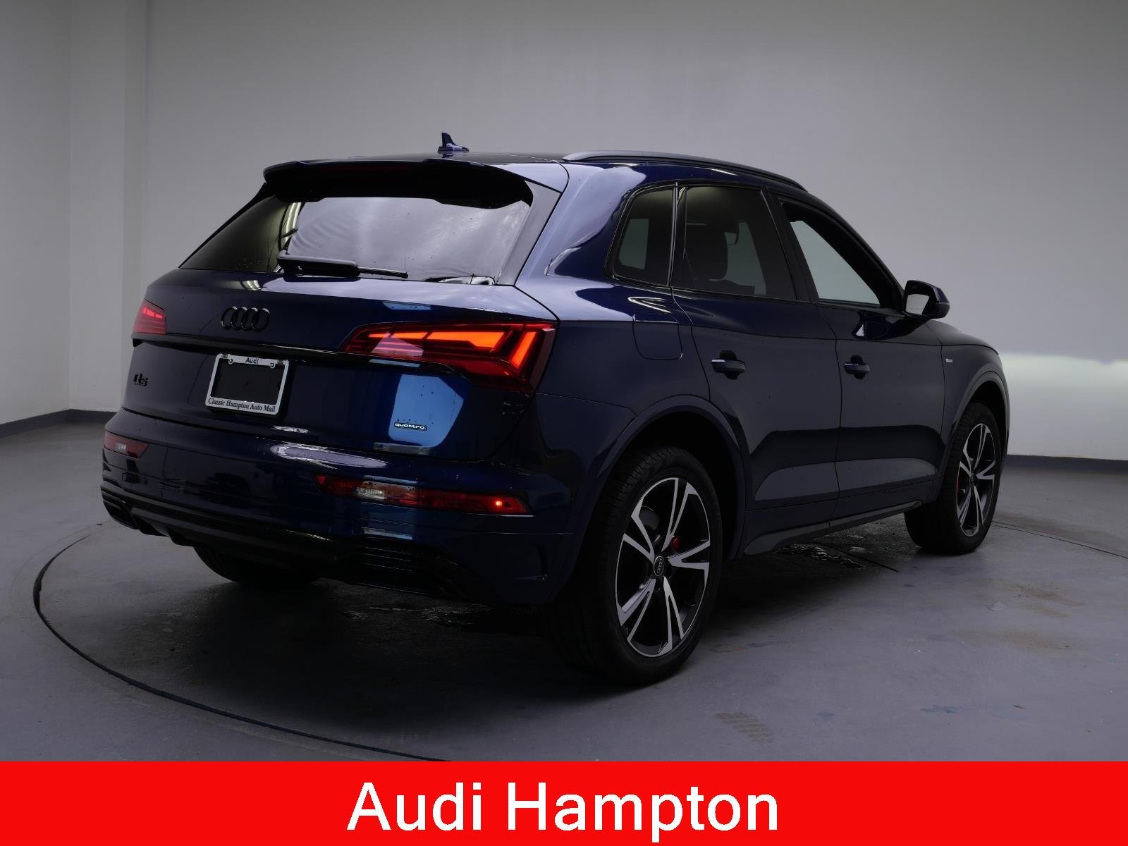 Used 2025 Navarra Blue Metallic Audi S line Premium Plus image 5