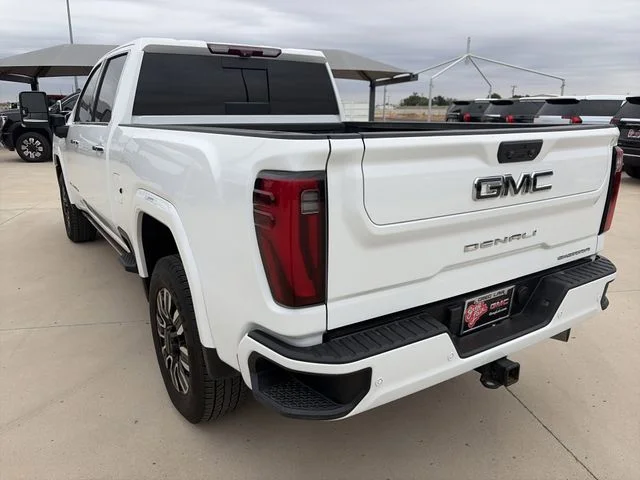 Used 2024 White GMC Denali Ultimate image 5