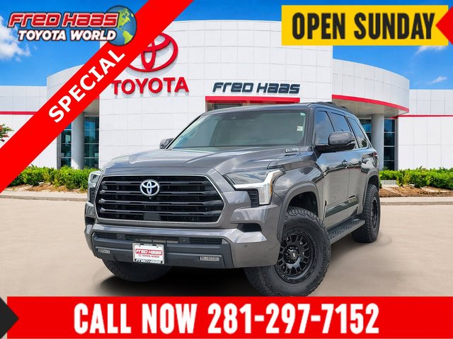 2024 Toyota Sequoia SR5