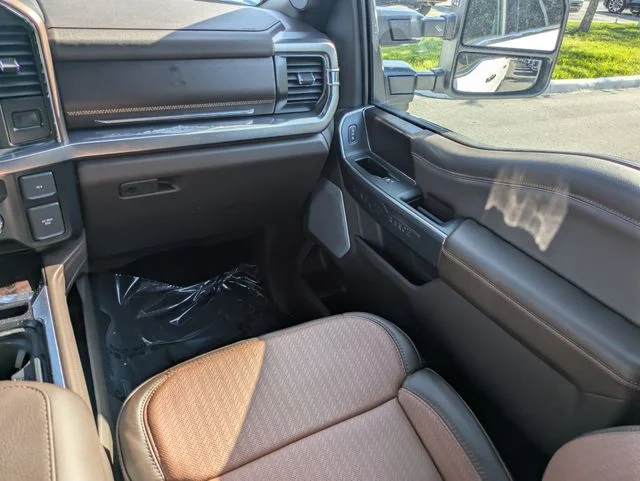 New 2026 Star White Metallic Tri-Coat Ford F-250® King Ranch® image 17