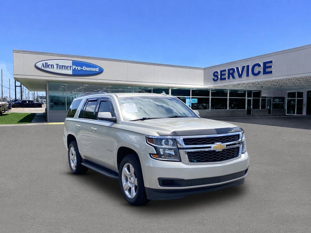 Used 2017 Champagne Silver Metallic Chevrolet LT image 2