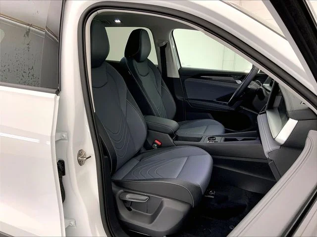 New 2026 White Volkswagen 2.0T SE image 9