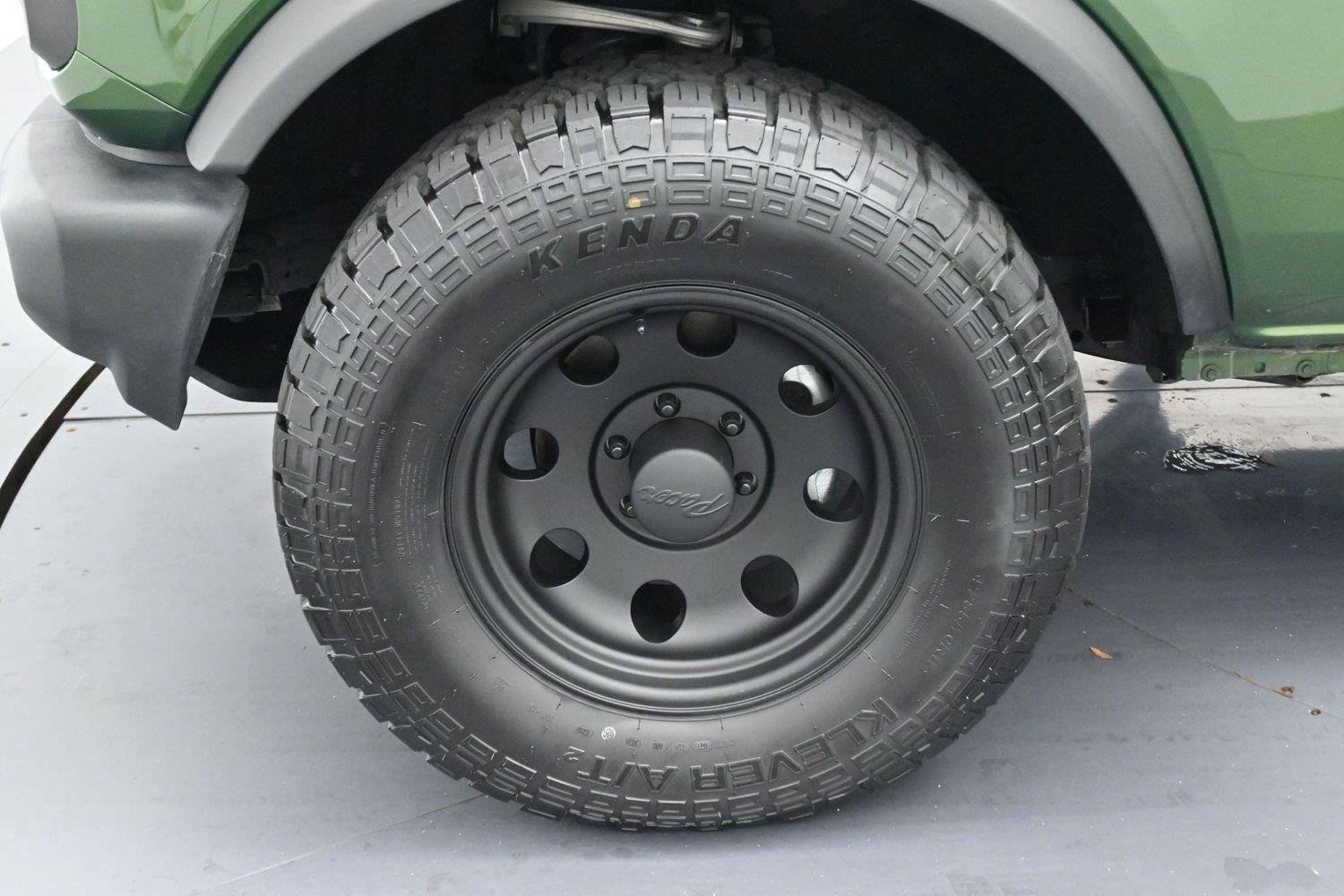Used 2025 Green Ford Base image 39