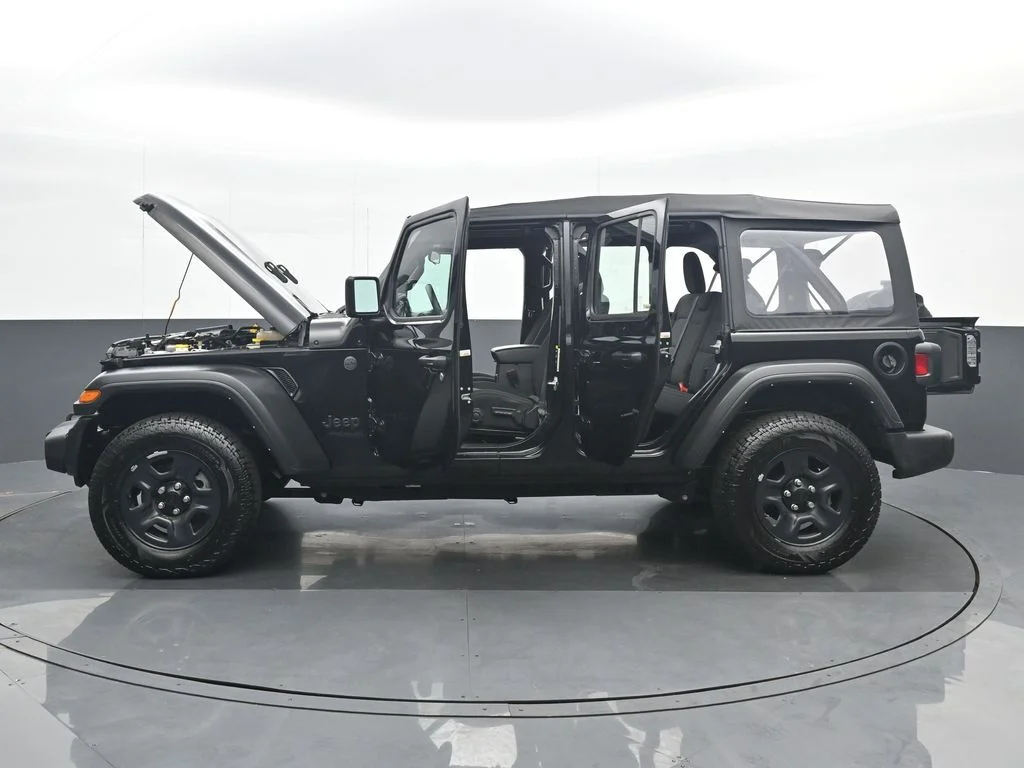 Used 2022 Black Jeep Unlimited Sport image 36